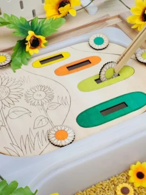 Insert en bois thème tournesol pour bac sensoriel trofast, avec jetons colorés à trier et pince de motricité fine