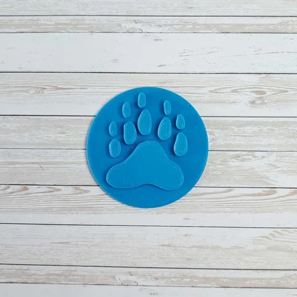 Empreinte de patte d’ours bleue imprimée en 3D, forme ronde en PLA écologique pour activité sensorielle et apprentissage Montessori
