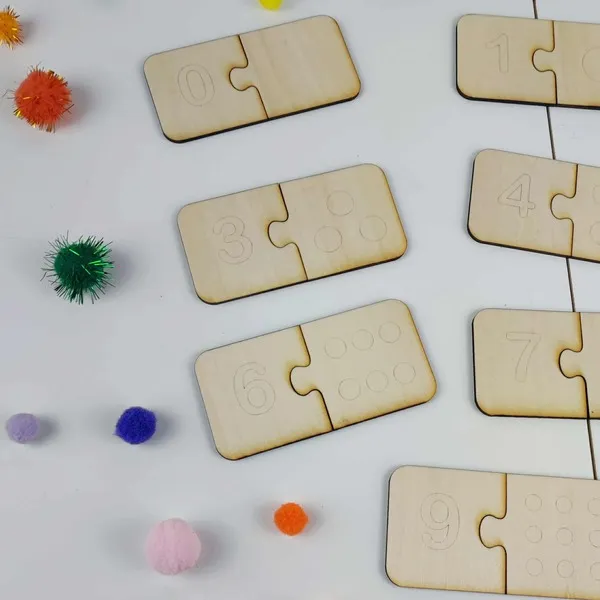 Puzzle en bois Montessori pour apprendre les chiffres et les quantités de 0 à 9