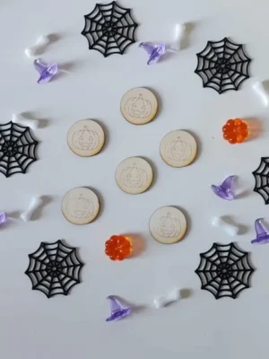 Jetons citrouilles en bois pour activités d’Halloween Montessori