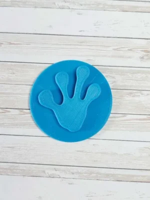 Empreinte de main de grenouille bleue imprimée en 3D, forme ronde en plastique PLA pour activité sensorielle et motricité fine
