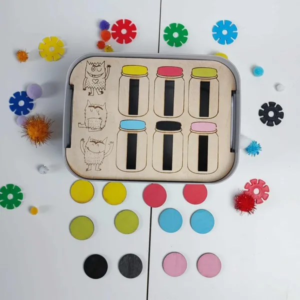 Jeu éducatif en bois du Monstre des couleurs avec pots à émotions et jetons colorés à trier