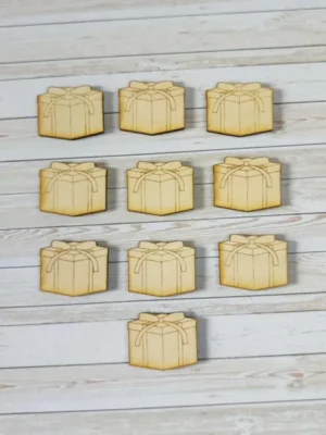 Petits cadeaux en bois gravé avec ruban, pour activités de Noël, jeux éducatifs ou créations artisanales
