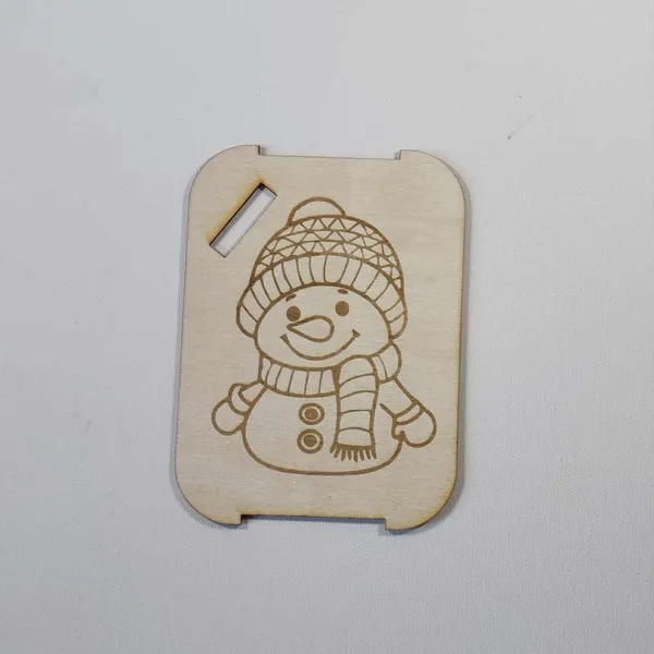 Plaque en bois gravée au laser représentant un bonhomme de neige avec bonnet et écharpe, élément décoratif pour boîte sensorielle Montessori