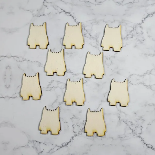 Lot de jetons en bois brut en forme de petit lutin, supports pédagogiques et créatifs à personnaliser
