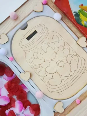 Insert Trofast en bois bocal à cœurs pour activité sensorielle Saint-Valentin enfant