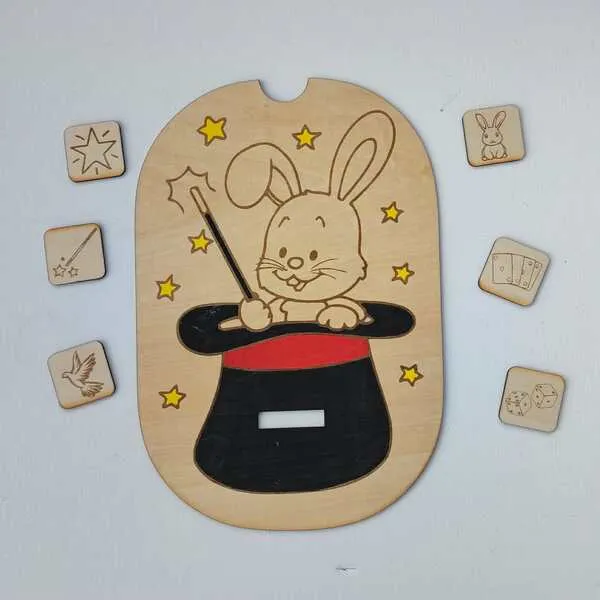 Plateau sensoriel en bois lapin magicien avec chapeau et baguette magique pour activité enfant