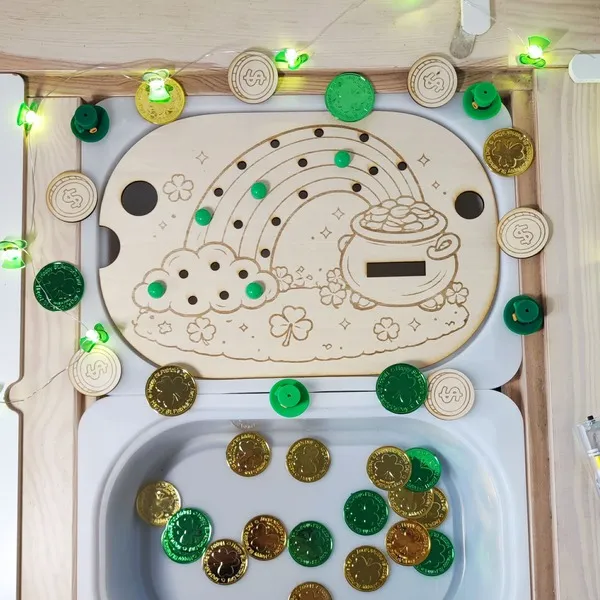 Insert arc en ciel et chaudron Saint Patrick en bois activité motricité fine table sensorielle.