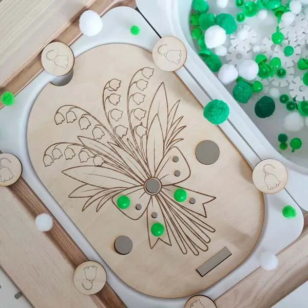 Insert Trofast muguet en bois jeu éducatif enfant motricité fine table Flisat