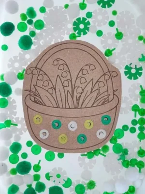 Plateau muguet panier bois enfant activité motricité fine pompons bac sensoriel Montessori