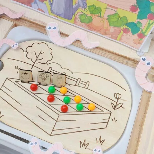Activité potager enfant plateau bois tri couleurs légumes motricité fine