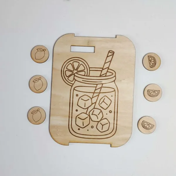 Insert bois bocal limonade avec jetons citron activité enfant