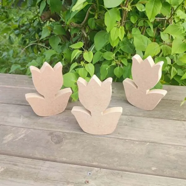 Supports tulipe en bois à décorer activité enfant extérieur jardin