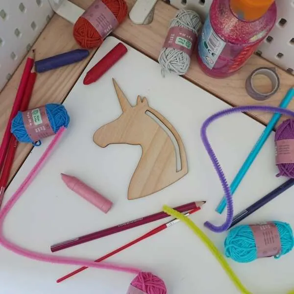 Support créatif licorne bois activité manuelle enfant