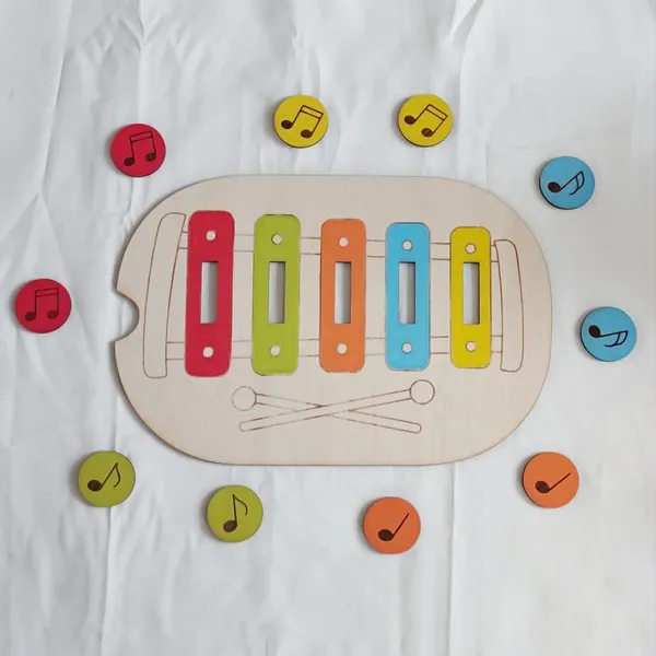 Insert Trofast xylophone coloré avec jetons notes de musique assorties