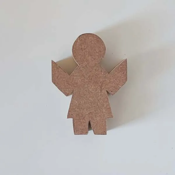 Personnage enfant fille bois brut à décorer activité créative