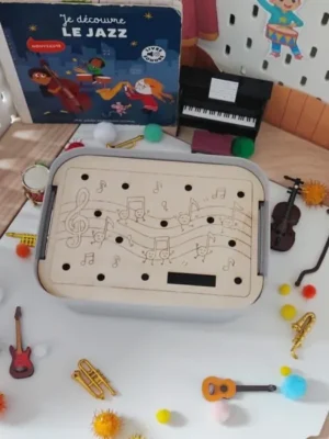 Insert Trofast thème musique en bois avec partition et notes musicales