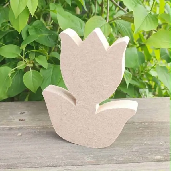 Support tulipe en bois brut à décorer activité manuelle enfant printemps