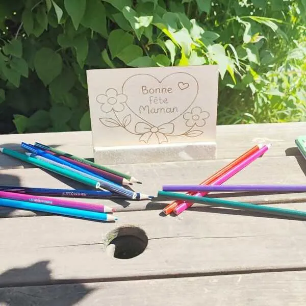 Mini cadre bois Bonne fête maman à colorier activité enfant extérieur