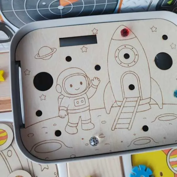 Insert Livv 2L – Prêt à explorer la lune