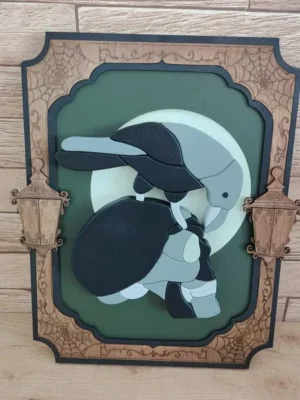 Cadre décoratif Halloween en bois avec personnage sous la lune